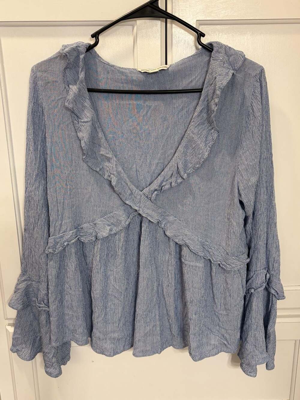 American Eagle Outfitters Blue Pinstripe Ruffle V Neck Coastal Top Large